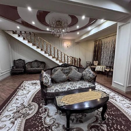 A Stylish Apartment In The Heart Of Tashkent! ภายนอก รูปภาพ